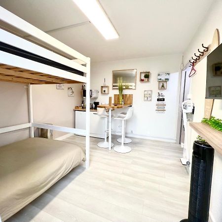 Studio Cosy Bali 1 A 4 Pers Porte Du Futuroscope Chasseneuil-du-Poitou Luaran gambar
