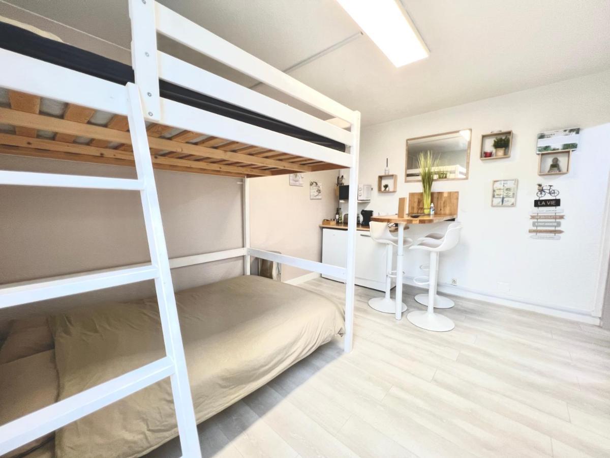 Studio Cosy Bali 1 A 4 Pers Porte Du Futuroscope Chasseneuil-du-Poitou Luaran gambar